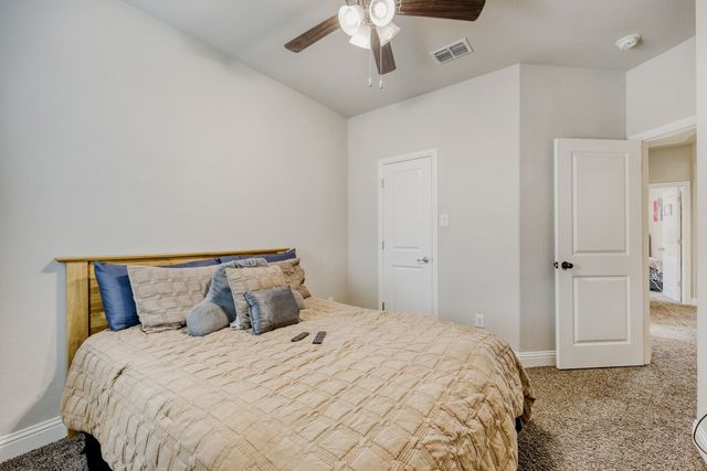 422 Milligan Drive, Midlothian, TX 76065