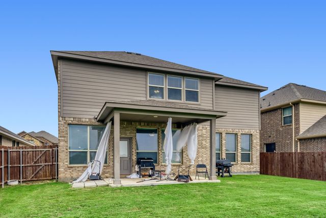422 Milligan Drive, Midlothian, TX 76065