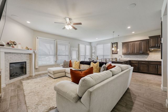 422 Milligan Drive, Midlothian, TX 76065