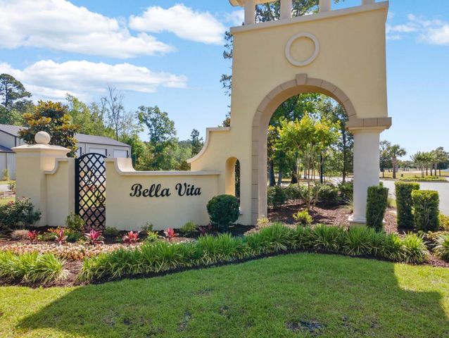 5015 Vinesia Dr., Myrtle Beach, SC 29579