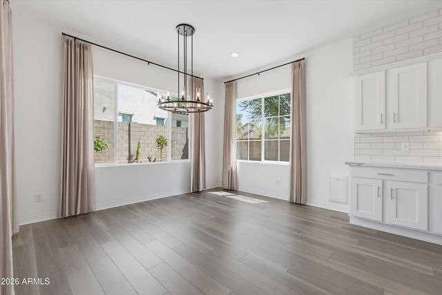 2024 W ANDALUSIAN Trail W, Phoenix, AZ 85085