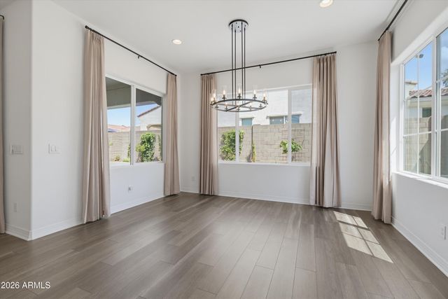 2024 W ANDALUSIAN Trail W, Phoenix, AZ 85085