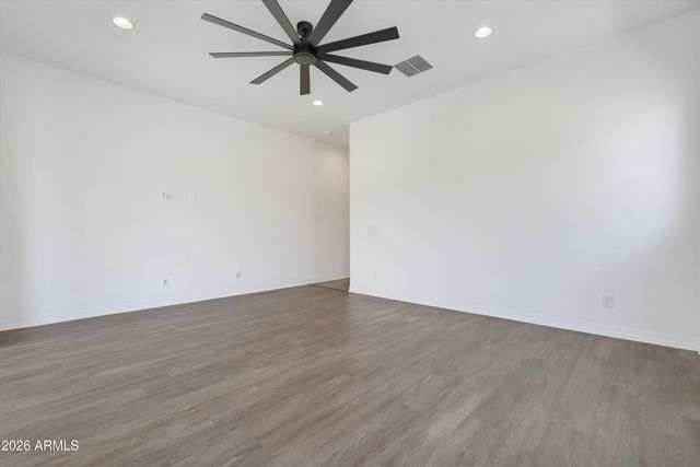 2024 W ANDALUSIAN Trail W, Phoenix, AZ 85085