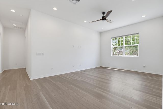 2024 W ANDALUSIAN Trail W, Phoenix, AZ 85085
