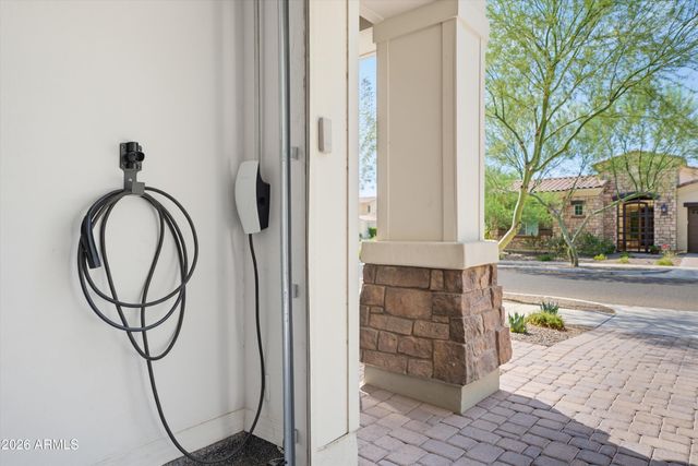 2024 W ANDALUSIAN Trail W, Phoenix, AZ 85085