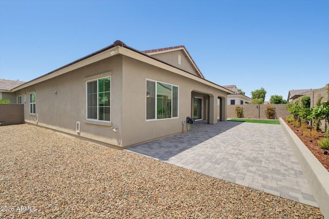 2024 W ANDALUSIAN Trail W, Phoenix, AZ 85085