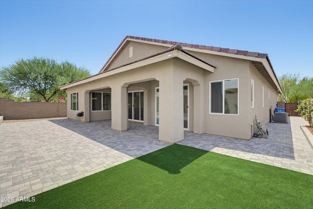 2024 W ANDALUSIAN Trail W, Phoenix, AZ 85085