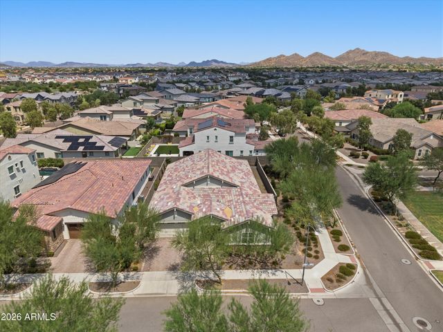 2024 W ANDALUSIAN Trail W, Phoenix, AZ 85085