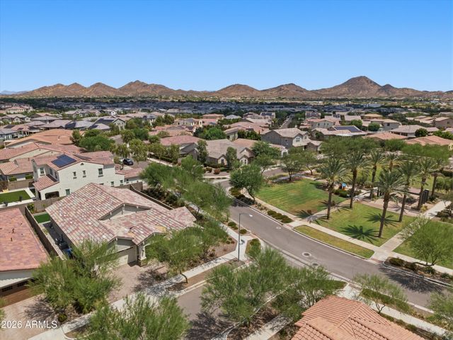 2024 W ANDALUSIAN Trail W, Phoenix, AZ 85085