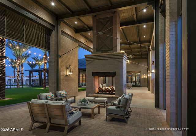 2024 W ANDALUSIAN Trail W, Phoenix, AZ 85085