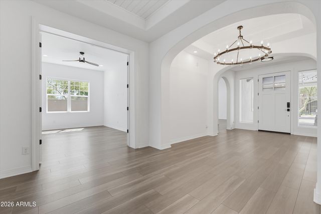 2024 W ANDALUSIAN Trail W, Phoenix, AZ 85085