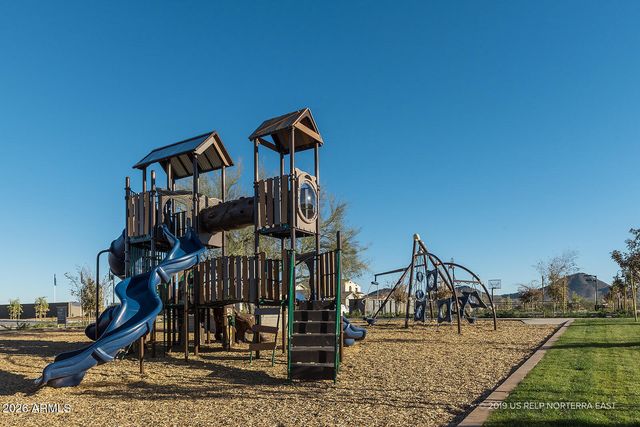 2024 W ANDALUSIAN Trail W, Phoenix, AZ 85085