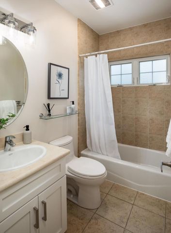 819 Warner Court, Mountain View, CA 94043
