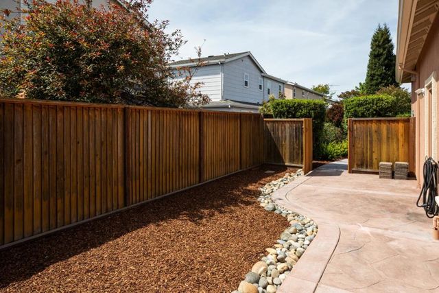 819 Warner Court, Mountain View, CA 94043
