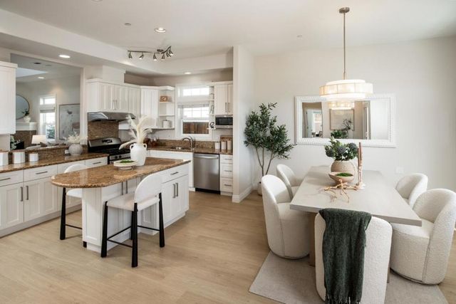 819 Warner Court, Mountain View, CA 94043