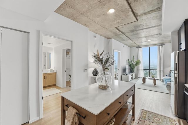 5501 La Branch Street 2307, Houston, TX 77004