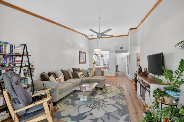 7855 Willow Spring Drive 725, Lake Worth, FL 33467