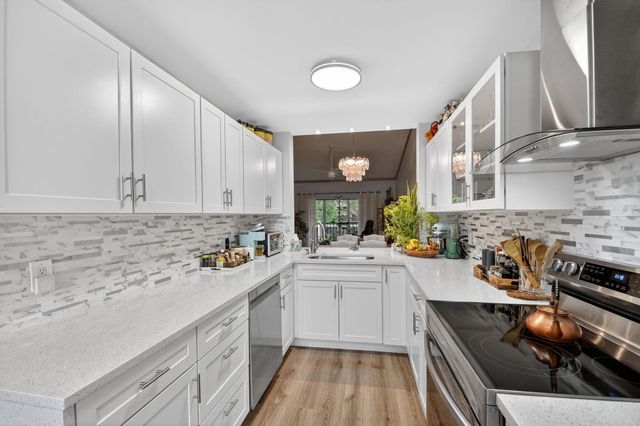 7855 Willow Spring Drive 725, Lake Worth, FL 33467