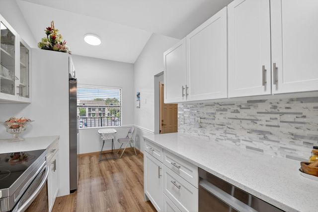 7855 Willow Spring Drive 725, Lake Worth, FL 33467