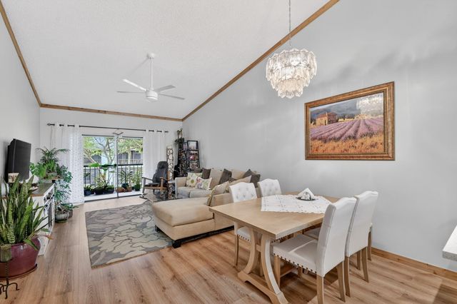 7855 Willow Spring Drive 725, Lake Worth, FL 33467