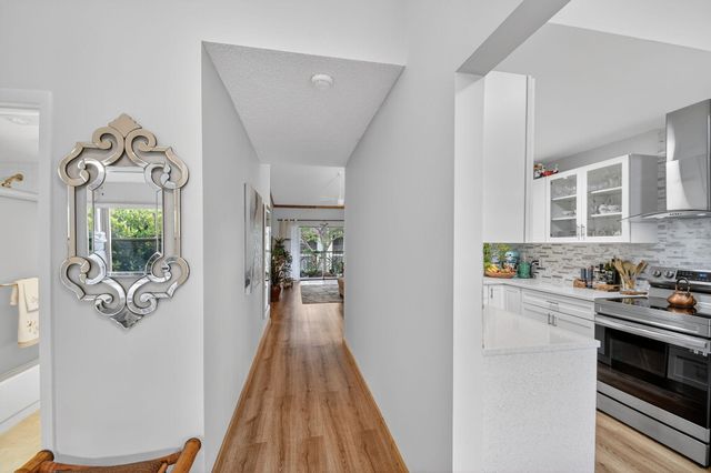 7855 Willow Spring Drive 725, Lake Worth, FL 33467