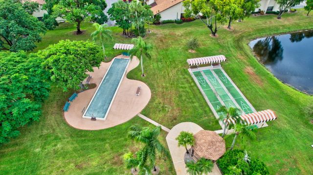 7855 Willow Spring Drive 725, Lake Worth, FL 33467