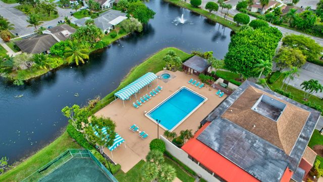 7855 Willow Spring Drive 725, Lake Worth, FL 33467