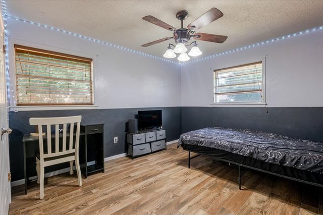 2304 SE 10th, Mineral Wells, TX 76067
