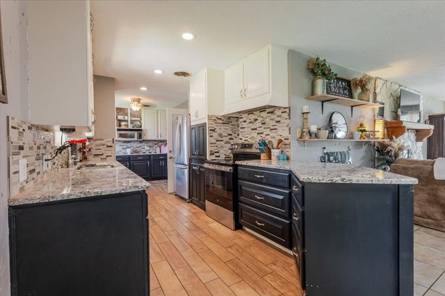 2304 SE 10th, Mineral Wells, TX 76067