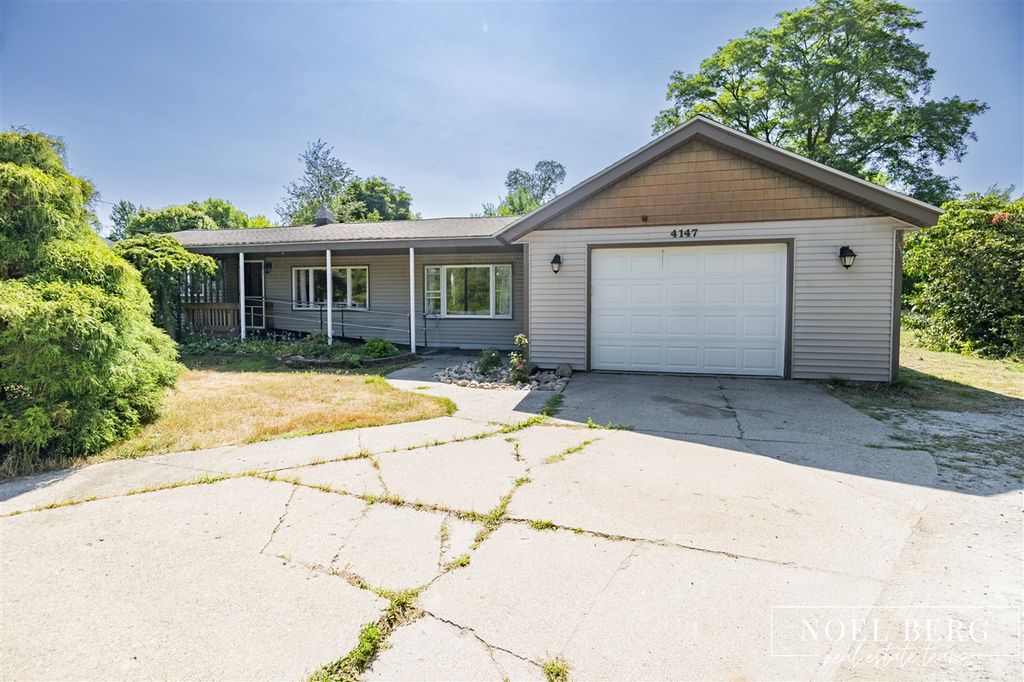 4147 S Brooks Road, Muskegon, MI 49444