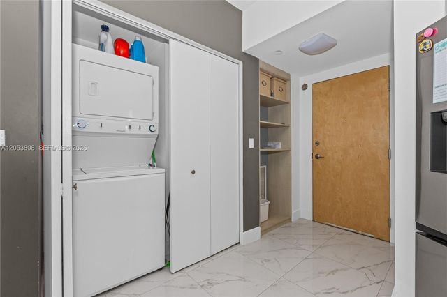 350 S Miami Avenue 2102, Miami, FL 33130