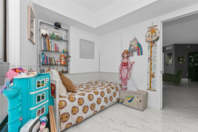 350 S Miami Avenue 2102, Miami, FL 33130