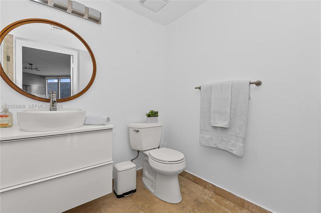 350 S Miami Avenue 2102, Miami, FL 33130