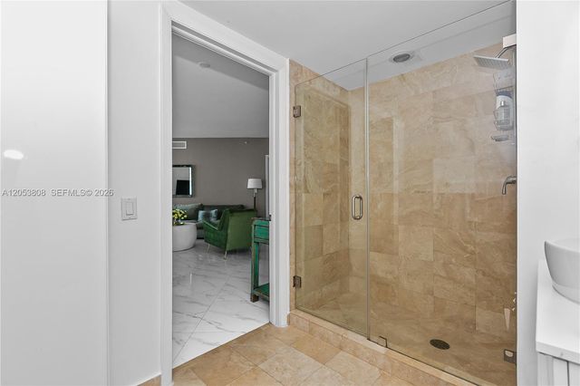 350 S Miami Avenue 2102, Miami, FL 33130