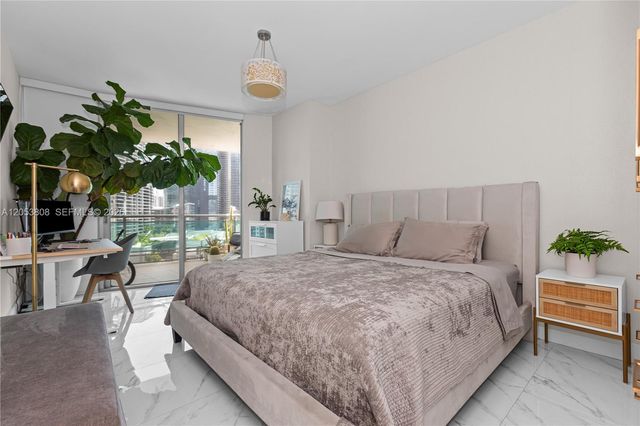 350 S Miami Avenue 2102, Miami, FL 33130