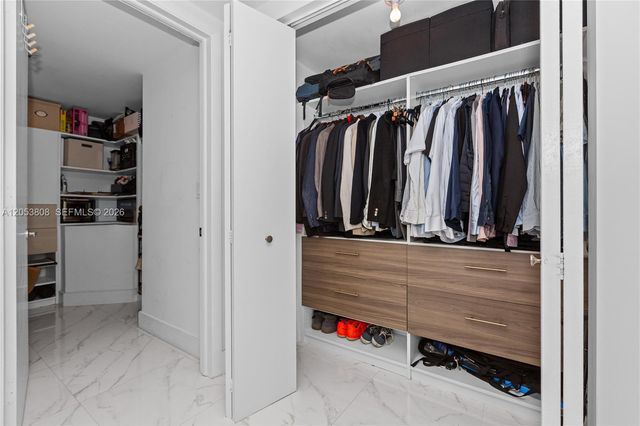 350 S Miami Avenue 2102, Miami, FL 33130