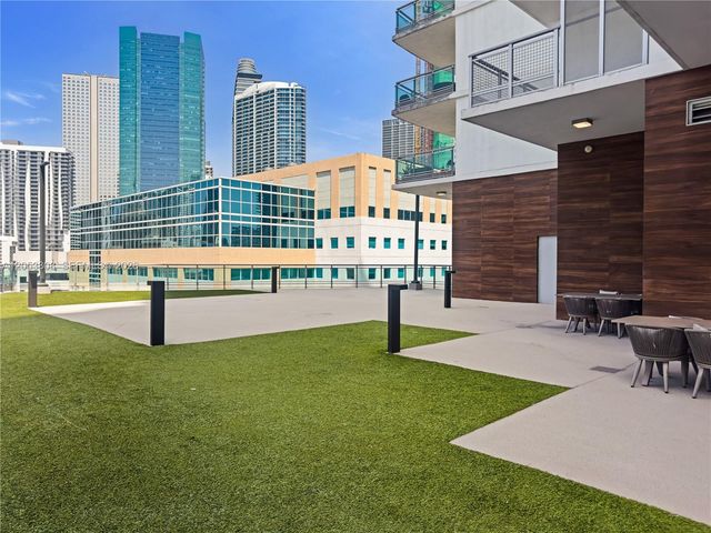 350 S Miami Avenue 2102, Miami, FL 33130