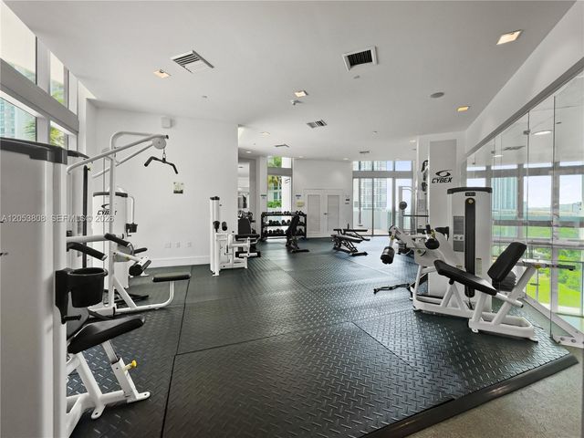350 S Miami Avenue 2102, Miami, FL 33130