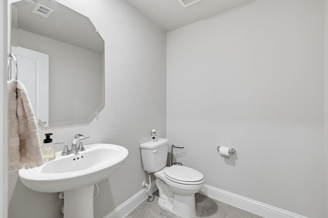 2724 Big Bend Mews, Corinth, TX 76210