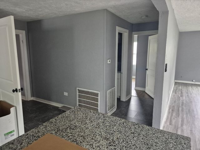 1017 Hazel Avenue, Huntsville, TX 77320