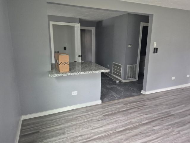 1017 Hazel Avenue, Huntsville, TX 77320