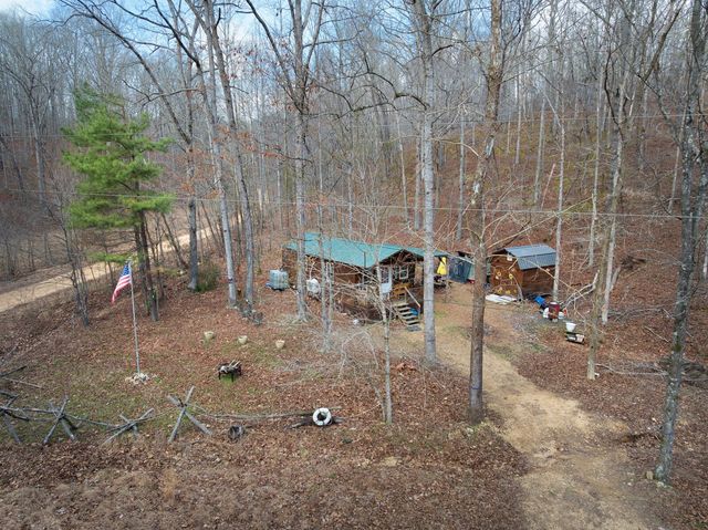 4971 Hackberry Dr, Nunnelly, TN 37137