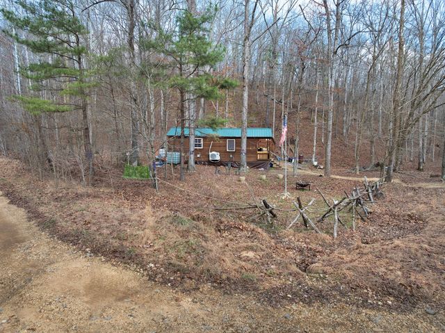 4971 Hackberry Dr, Nunnelly, TN 37137