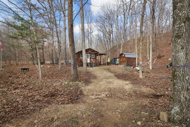 4971 Hackberry Dr, Nunnelly, TN 37137