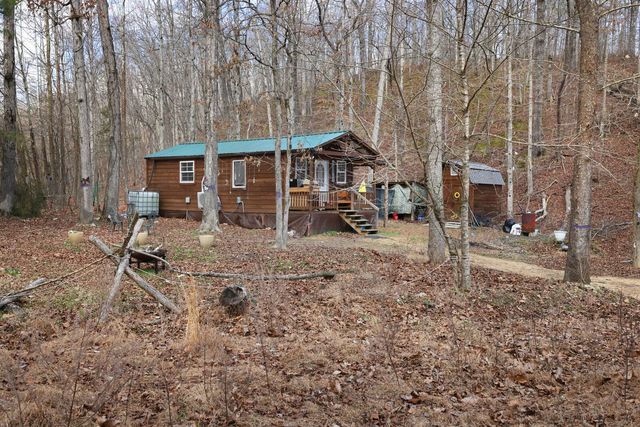 4971 Hackberry Dr, Nunnelly, TN 37137