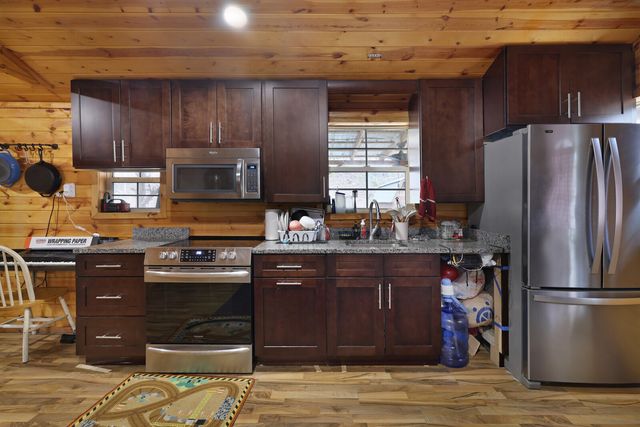 4971 Hackberry Dr, Nunnelly, TN 37137