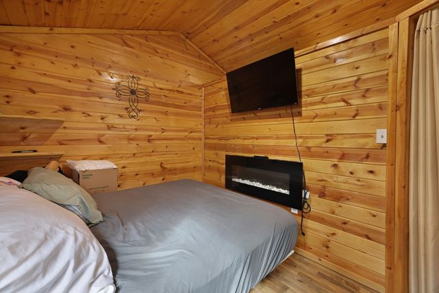 4971 Hackberry Dr, Nunnelly, TN 37137