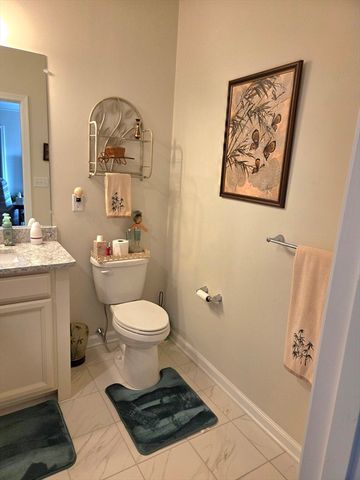 12308 Peters Farm Way 308, Westborough, MA 01581