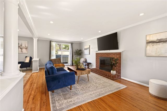 302 East Street, Pittsford, NY 14534