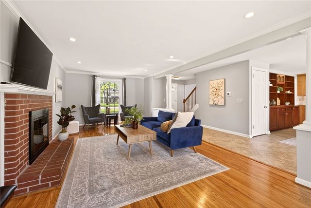 302 East Street, Pittsford, NY 14534